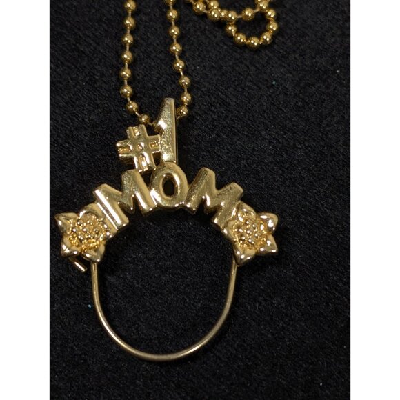 Vintage Avon #1 Mom Charm Holder Pendant Necklace Gold Tone 30 in - Picture 6 of 9